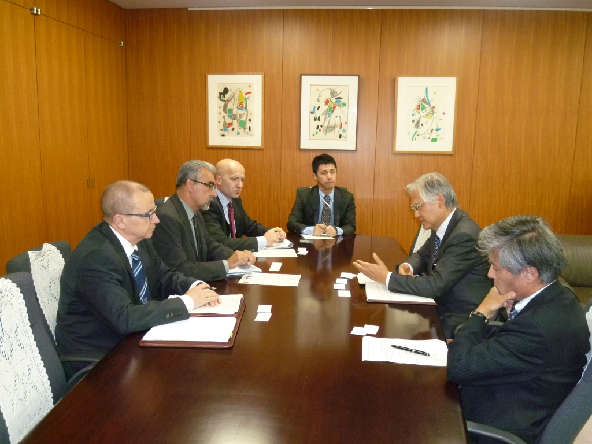 IAEA除染ミッションチームの表敬訪問（2011年10月12日）