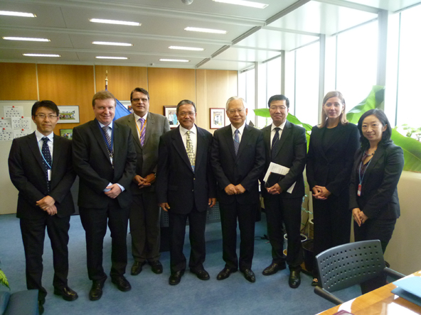 近藤委員長とダウドIAEA事務次長（原子力科学・応用担当）との会談（第56回IAEA総会）（2012年9月19日）