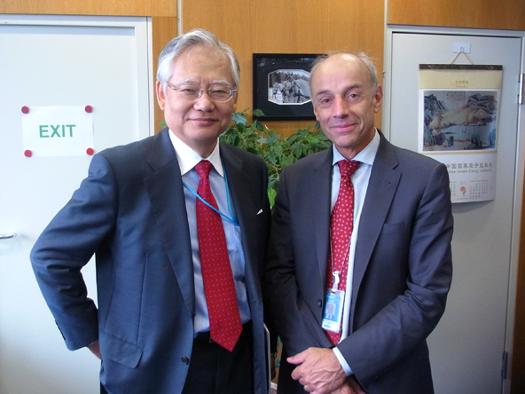 近藤委員長とIAEAフローリー事務次長との会談（第57回IAEA総会）（2013年9月17日）