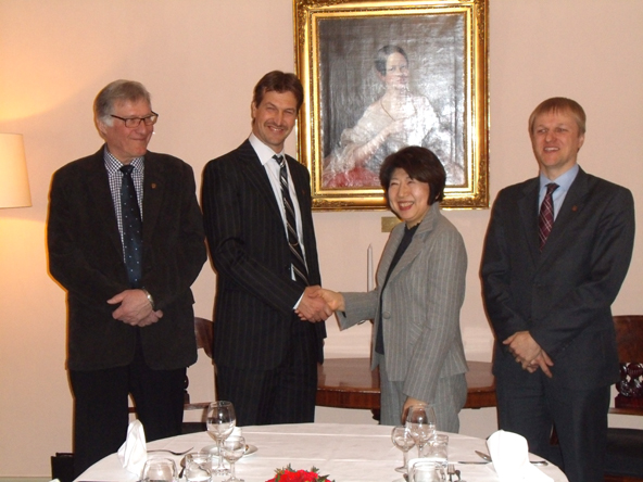 フィンランド共和国エウラヨキ市議会議長等との意見交換（秋庭委員海外出張）（2013年3月18日）