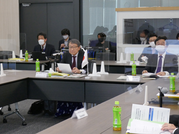 FNCA 2021スタディ・パネル国際ワークショップで開会挨拶をする上坂委員長（2021年3月3日～4日）